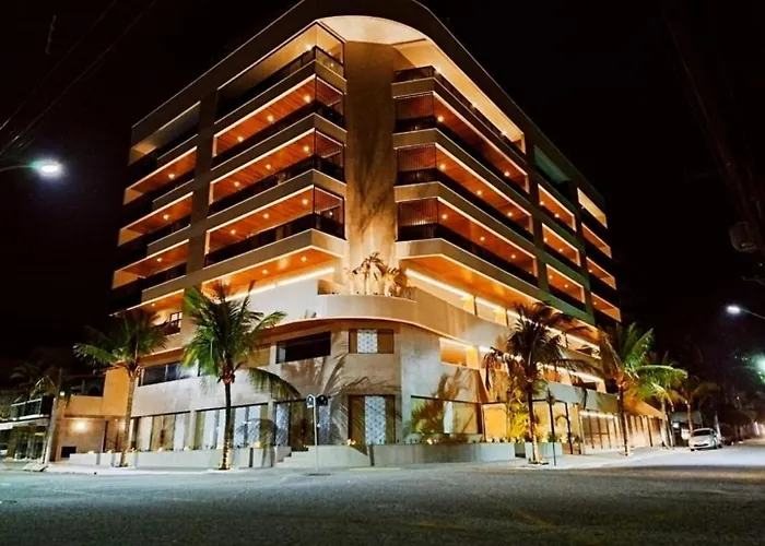 Apê Família Praia do Forte com 2 Quartos e Sacada